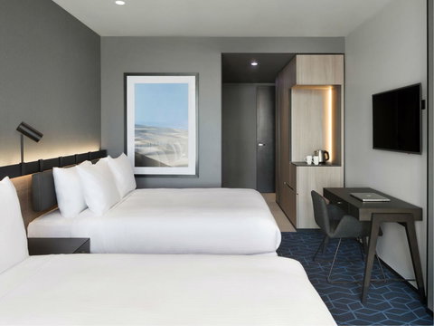 Vibe Hotel Melbourne Docklands - New Castle Holiday 11
