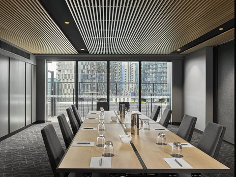 Vibe Hotel Melbourne Docklands - New Castle Holiday 31