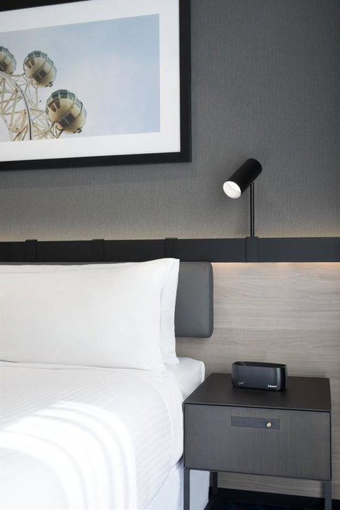 Vibe Hotel Melbourne Docklands - New Castle Holiday 7