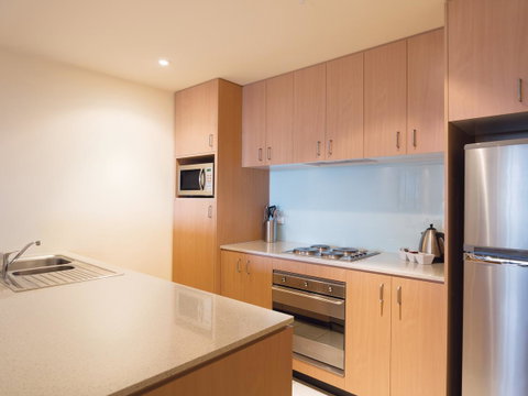Oaks Melbourne On Lonsdale Suites - New Castle Holiday 5
