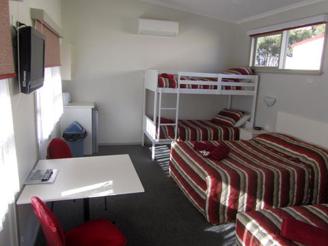 The Highlander Motel - 24HR Check In - New Castle Holiday 22