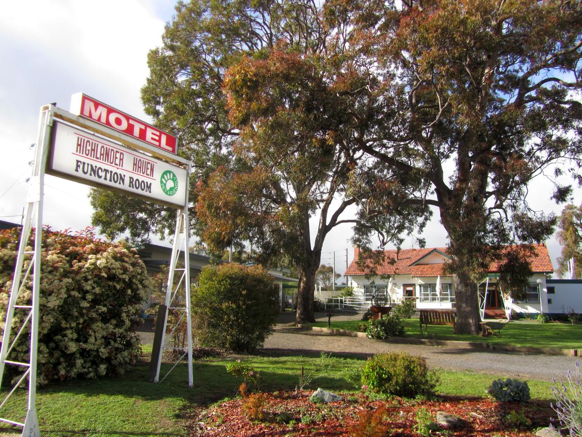 Adelaide Lead VIC New Castle Holiday