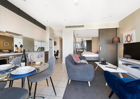 Corporate Keys - Freshwater Place - New Castle Holiday 8
