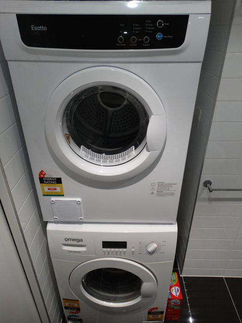 Cloud9 Luxury Apartments - New Castle Holiday 24