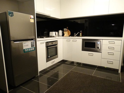 Cloud9 Luxury Apartments - New Castle Holiday 5