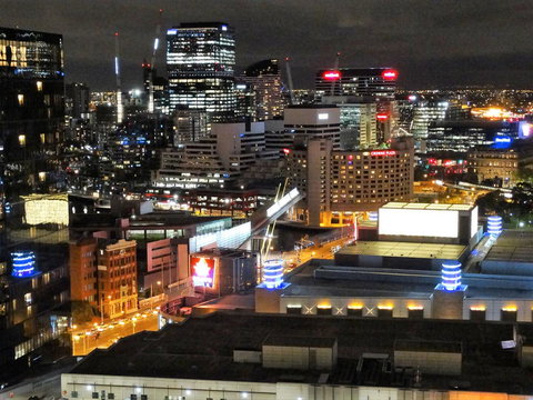 Cloud9 Luxury Apartments - New Castle Holiday 3