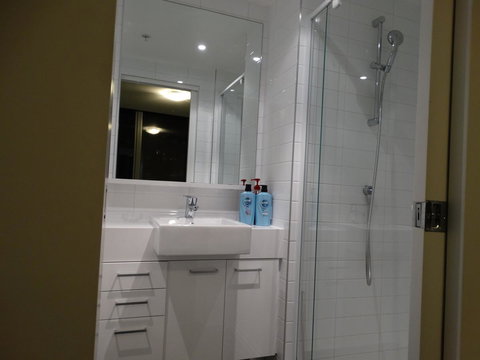 Cloud9 Luxury Apartments - New Castle Holiday 9