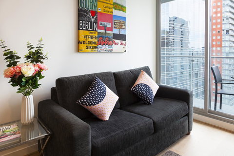 AKOM Melbourne - New Castle Holiday 33