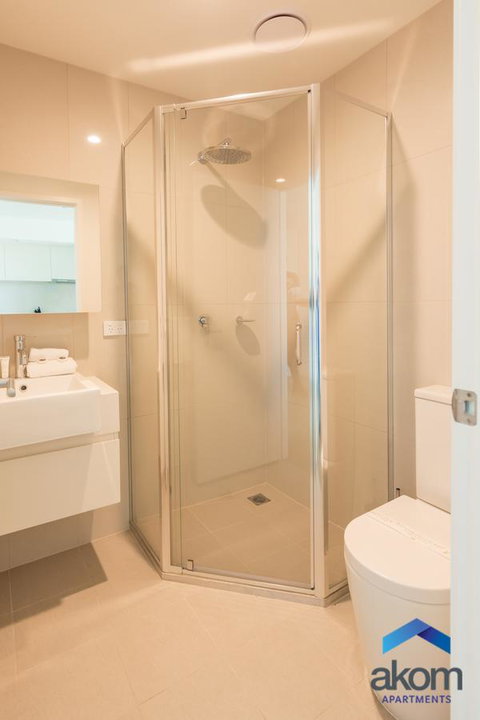 AKOM Melbourne - New Castle Holiday 10