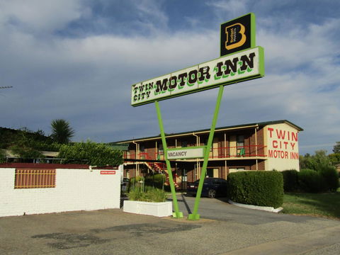 Twin City Motor Inn - New Castle Holiday 1