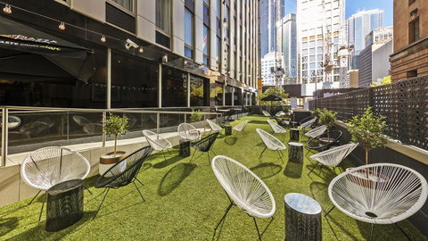 Oaks Melbourne On Market Hotel - New Castle Holiday 10