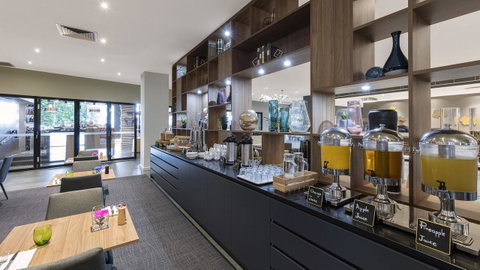 Oaks Melbourne On Market Hotel - New Castle Holiday 9