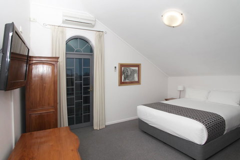 Quality Inn & Suites The Menzies - New Castle Holiday 28