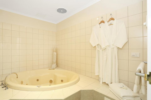 Quality Inn & Suites The Menzies - New Castle Holiday 35