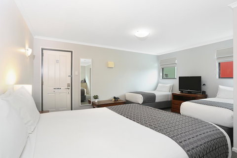 Quality Inn & Suites The Menzies - New Castle Holiday 15