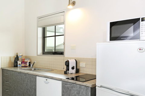 Quality Inn & Suites The Menzies - New Castle Holiday 20