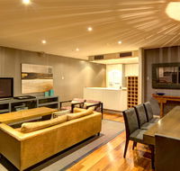 ACD Apartments - New Castle Holiday