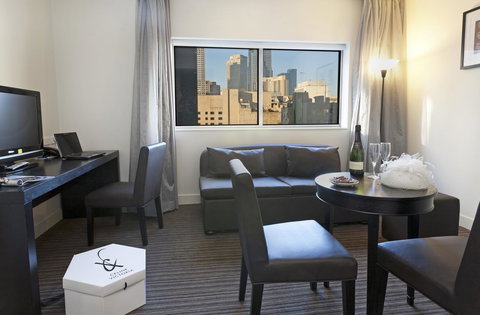 Causeway 353 Hotel - New Castle Holiday 36