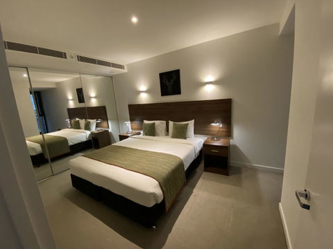 Flinders Street Apartments - New Castle Holiday 32