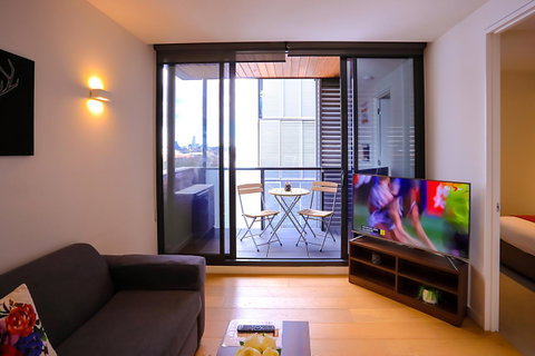 Flinders Street Apartments - New Castle Holiday 1