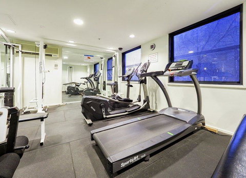 Premier Stays Melbourne - New Castle Holiday 7