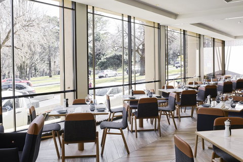 Pullman Melbourne On The Park - New Castle Holiday 16