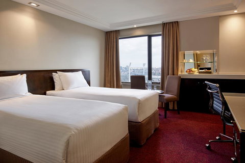 Pullman Melbourne On The Park - New Castle Holiday 3