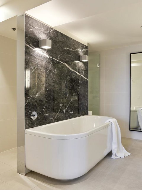 Pullman Melbourne On The Park - New Castle Holiday 7