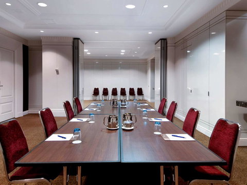 Pullman Melbourne On The Park - New Castle Holiday 39