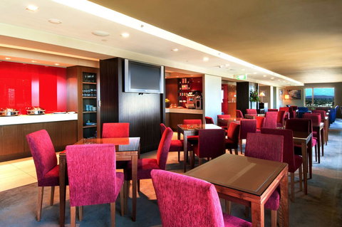 Pullman Melbourne On The Park - New Castle Holiday 32