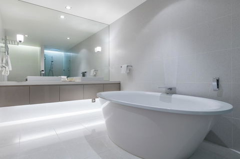 RACV Torquay Resort - New Castle Holiday 6