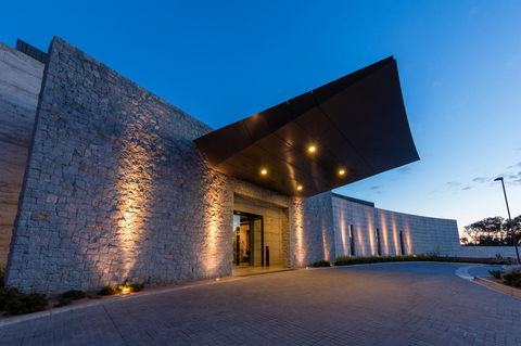 RACV Torquay Resort - New Castle Holiday 1