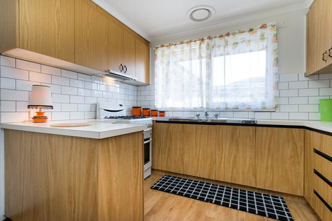 Uptown Frankston - New Castle Holiday 10