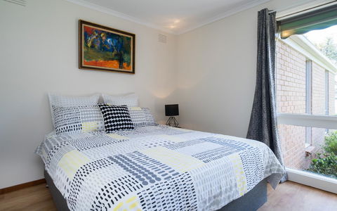 Uptown Frankston - New Castle Holiday 4