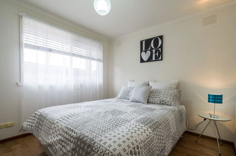 Uptown Frankston - New Castle Holiday 6