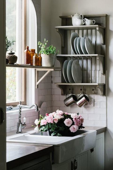 Acre Of Roses - New Castle Holiday 14