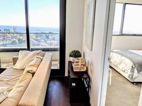 Breathtaking View Apartment With Gym & Sauna - New Castle Holiday 10