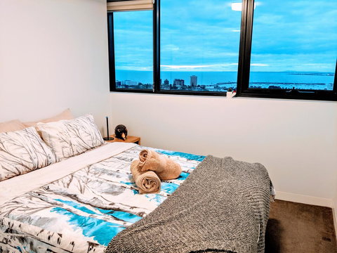 Breathtaking View Apartment With Gym & Sauna - New Castle Holiday 8