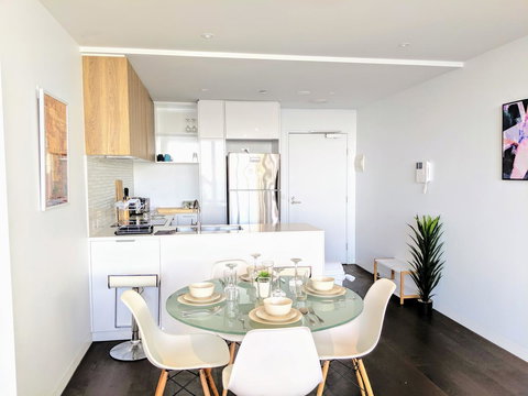 Breathtaking View Apartment With Gym & Sauna - New Castle Holiday 0