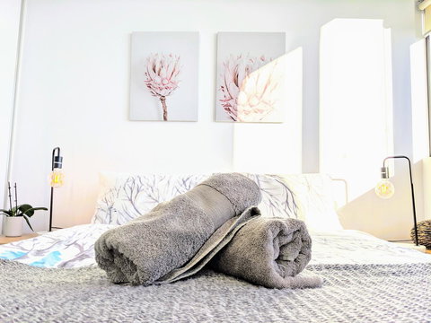 Breathtaking View Apartment With Gym & Sauna - New Castle Holiday 11