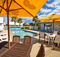 Torquay Tropicana Motel - New Castle Holiday