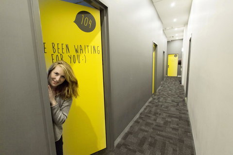 Roamer Melbourne - Formerly Selina Central Melbourne - New Castle Holiday 13