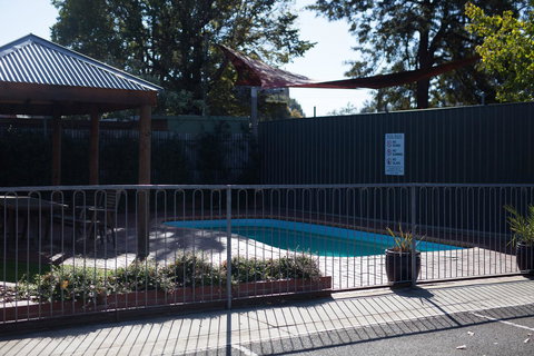 City Reach Motel - New Castle Holiday 6