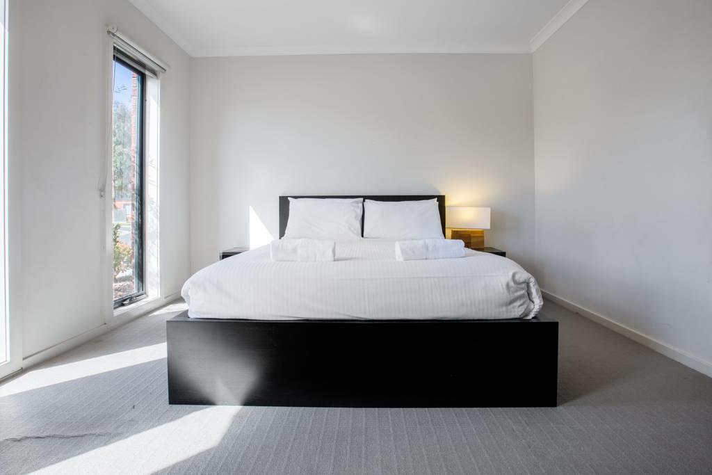 Point Cook VIC New Castle Holiday