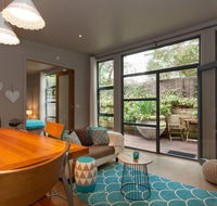 The Love Shack - romantic bungalow - New Castle Holiday