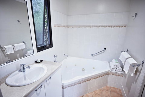 Goldfield Holiday Units - New Castle Holiday 15