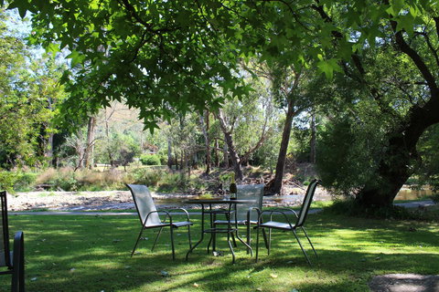 Goldfield Holiday Units - New Castle Holiday 24