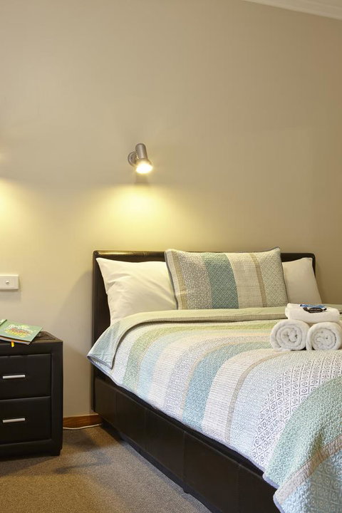 Goldfield Holiday Units - New Castle Holiday 4