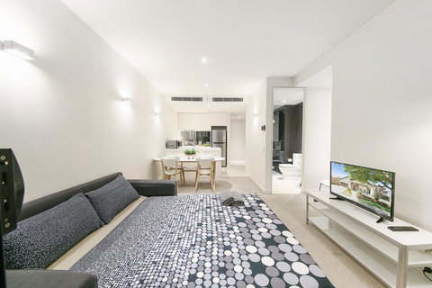 COZY 2BR Suites, FEDERATION SQUARE + FREE Parking - New Castle Holiday 5