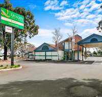 Quality Inn  Suites Traralgon - New Castle Holiday